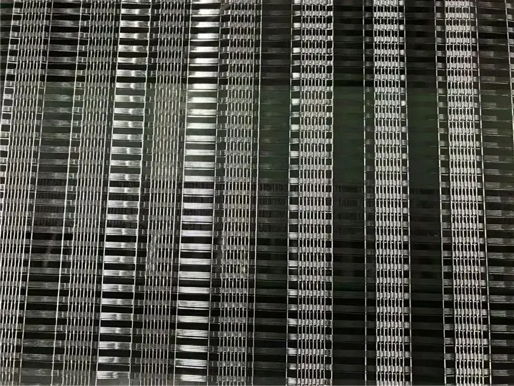 Glass sandwich decorative wire mesh